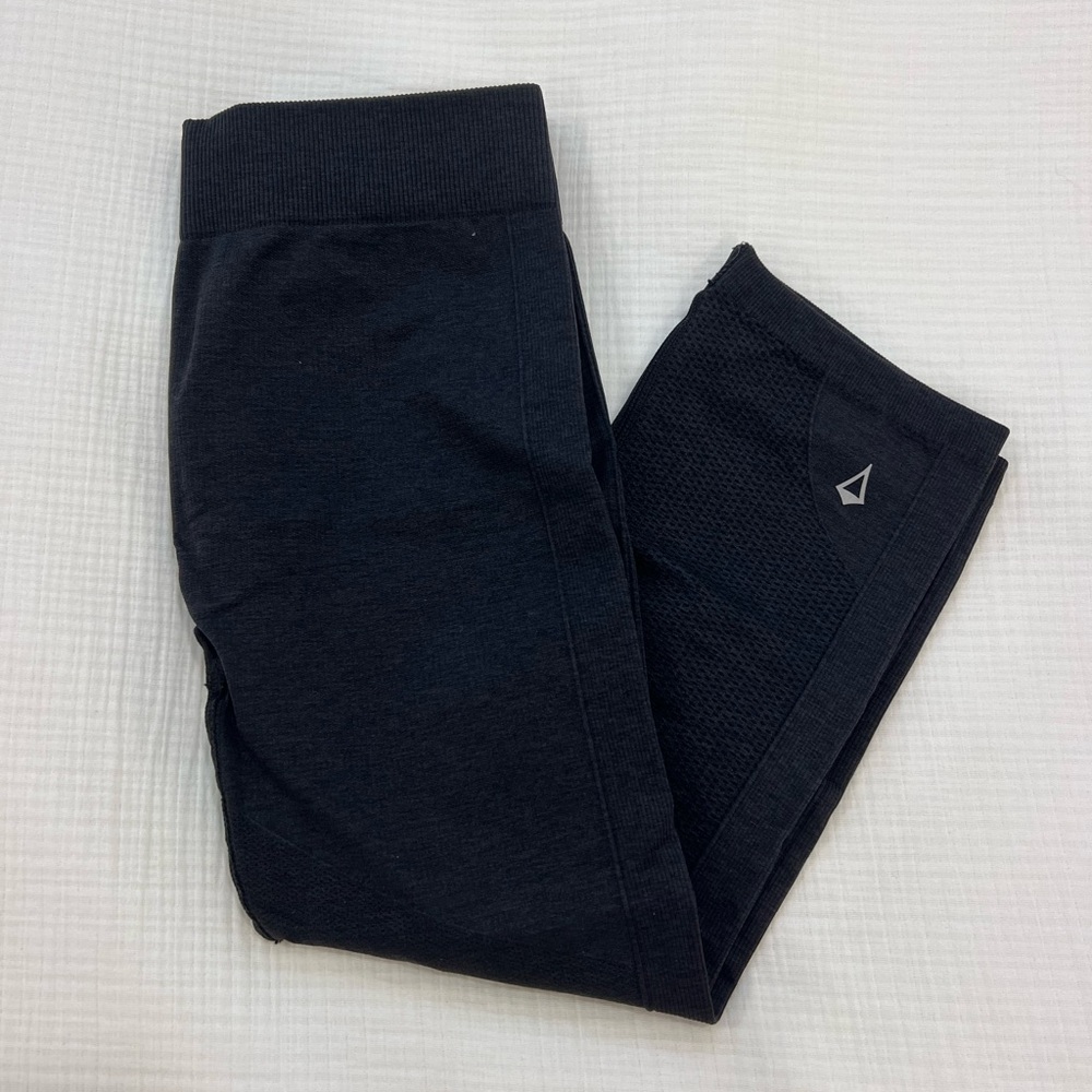 Ivivva Crop Leggings size 12